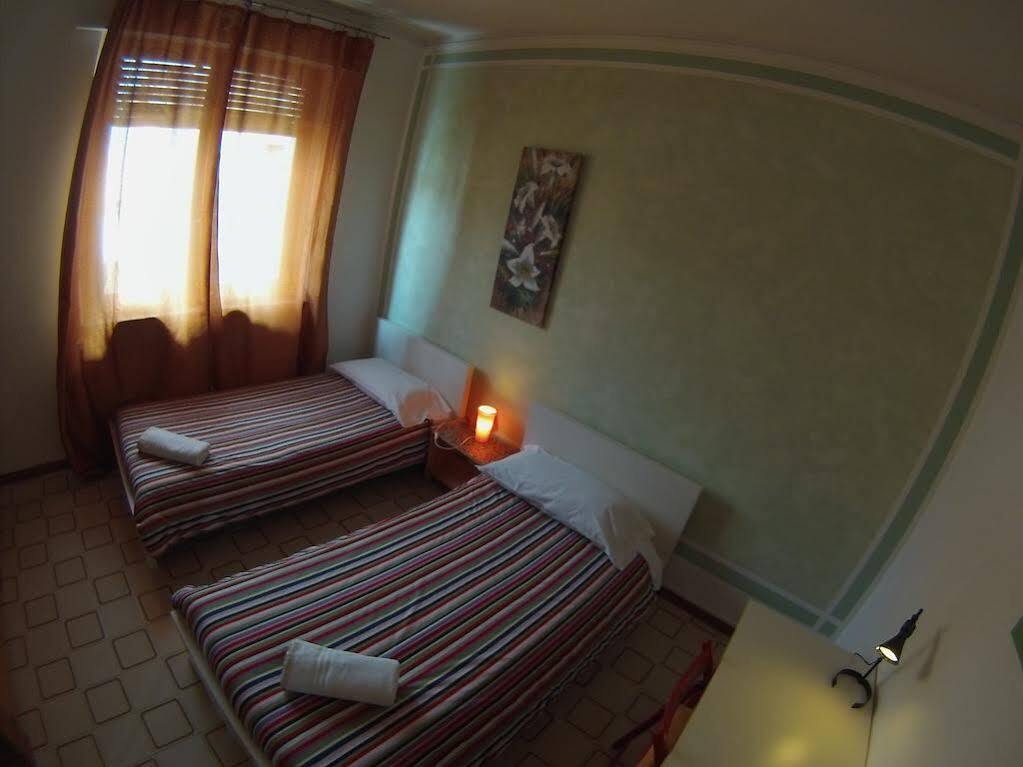 Harmony House Prestige Bed & Breakfast Pisa Bagian luar foto
